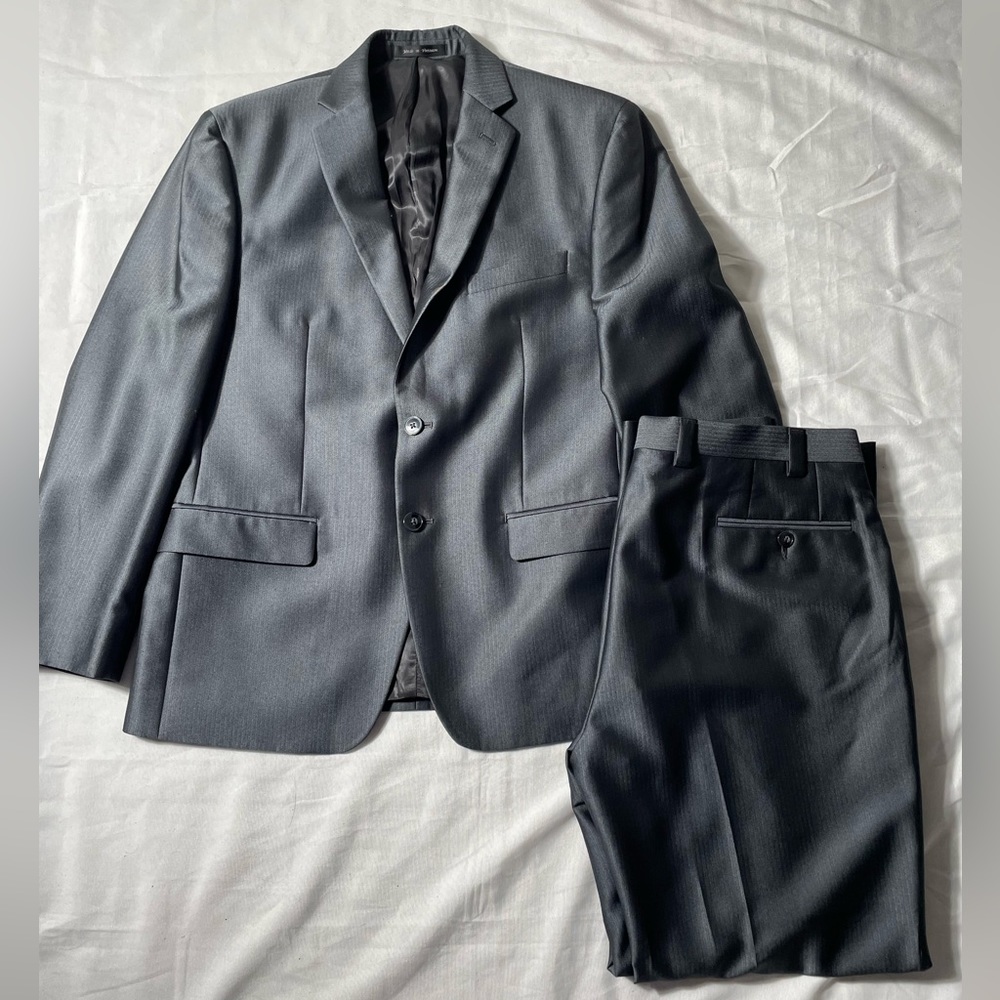 Calvin Klein Gray 2 piece Suit set 40S mens dress pants size 36x30